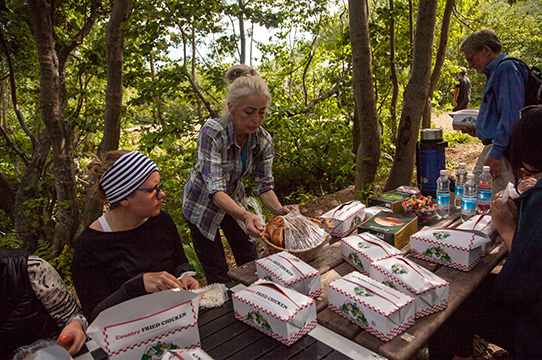 lunch from lunchboxes after the trip.